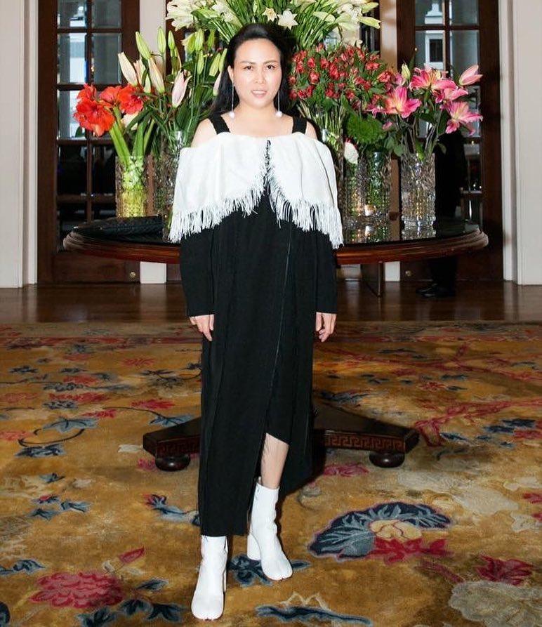 Phượng Chanel lại tự dìm hàng vì yêu thích trang phục lùng bùng như chú hề-5