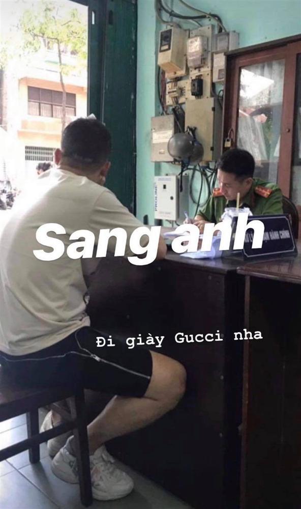 Vũ Khắc Tiệp lộ nguyên bộ ảnh ngồi đồn công an, bị tung hợp đồng vay nợ tiền tỷ-5