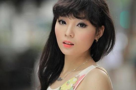 Nhìn lại hình cũ của Kỳ Duyên mới thấy, nhan sắc nàng Hậu năm 2019 thay đổi nhiều quá!