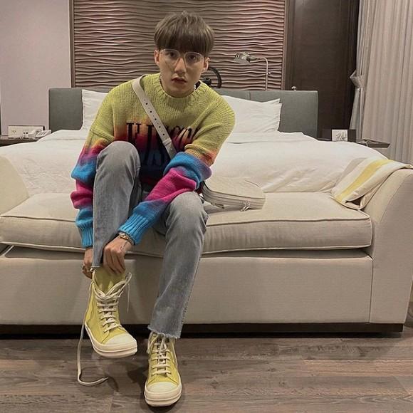 Thoát xác khỏi hình ảnh chủ tịch, Sơn Tùng cosplay kiểu tóc của bé Sa cực yêu-1