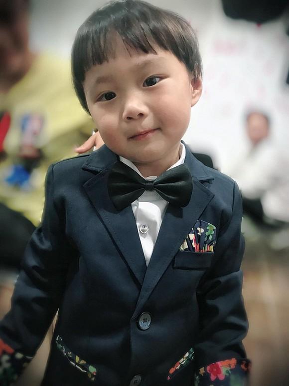 Thoát xác khỏi hình ảnh chủ tịch, Sơn Tùng cosplay kiểu tóc của bé Sa cực yêu-3