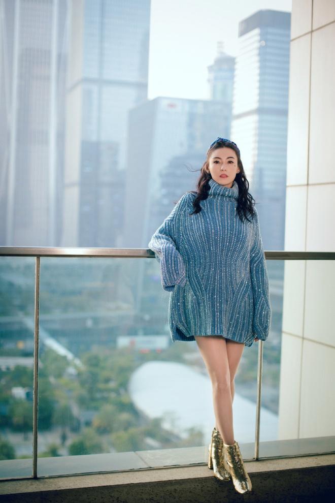 Trương Bá Chi khoe nét trẻ trung ở tuổi 40-4