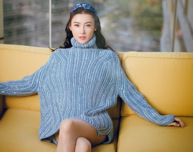 Trương Bá Chi khoe nét trẻ trung ở tuổi 40-5