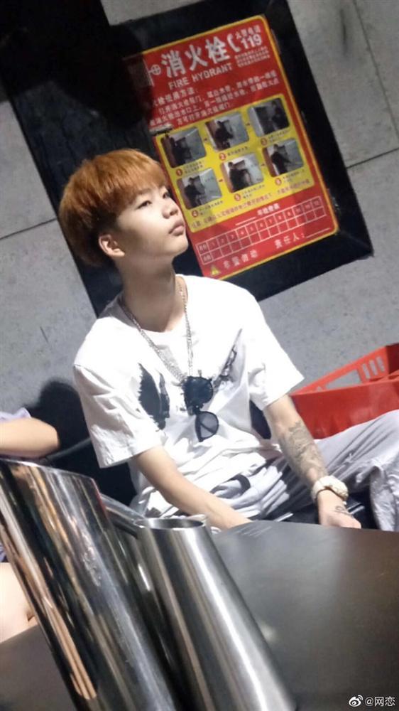 Bạn trai quen qua mạng tưởng đẹp như nam thần bỗng hóa người qua đường, cô gái thất vọng đăng đàn bóc phốt-3