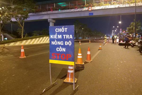 Chồng Quốc tịch Pháp uống 1 ly bia rồi lái ô tô bị phạt, vợ đòi tự lái xe về nhà lấy giấy tờ: Đời tôi chưa bao giờ đi taxi-1