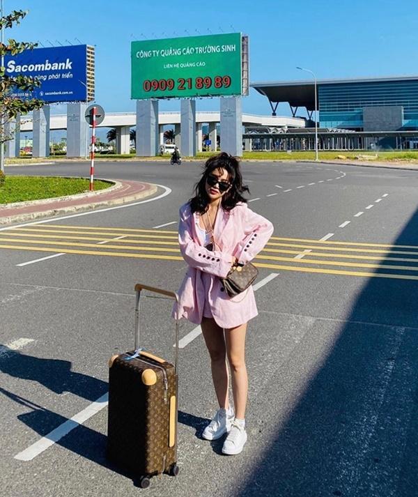 Minh Hằng, Chi Pu nhanh chân dẫn dầu xu hướng màu sắc nổi bật nhất năm 2020-15