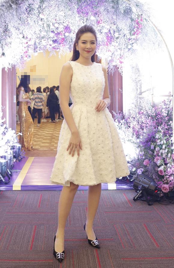 Khoe nhan sắc thay đổi sau 10 năm, MC Mai Ngọc làm ai cũng bất ngờ với ngoại hình hiện tại-2