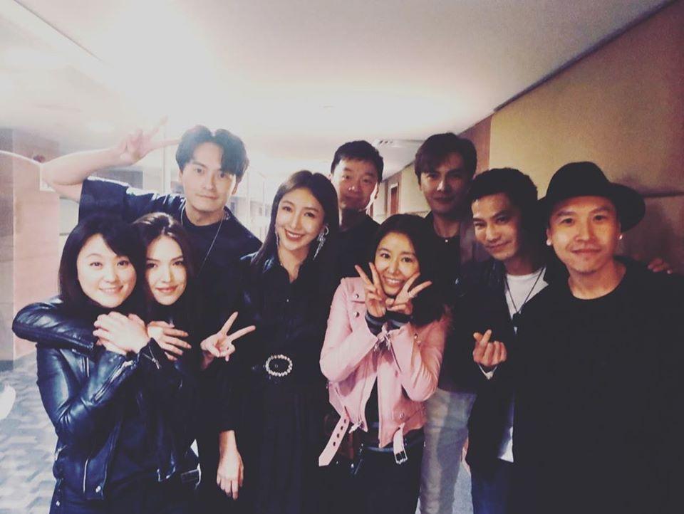 Lâm Tâm Như tự tay chuẩn bị tiệc sinh nhật cho con gái, không gian giản dị nhưng đáng yêu vô cùng-8