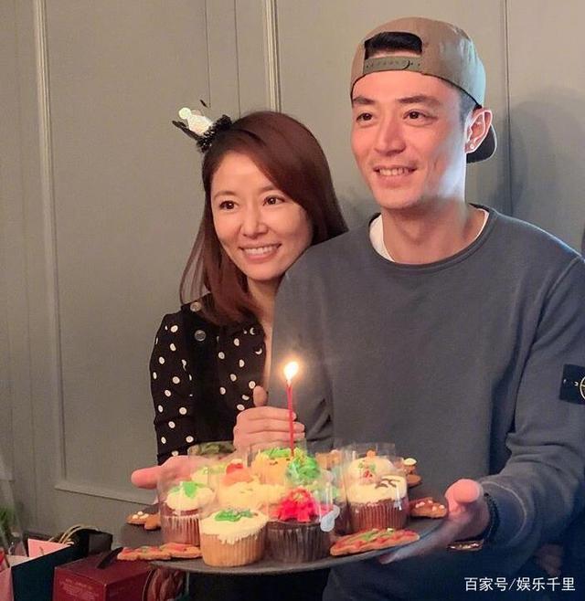 Lâm Tâm Như tự tay chuẩn bị tiệc sinh nhật cho con gái, không gian giản dị nhưng đáng yêu vô cùng-12