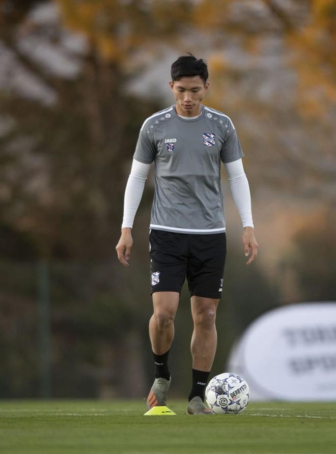 Văn Hậu được tuyển thủ Philippines, CĐV Thái hỏi thăm trên mạng xã hội-3