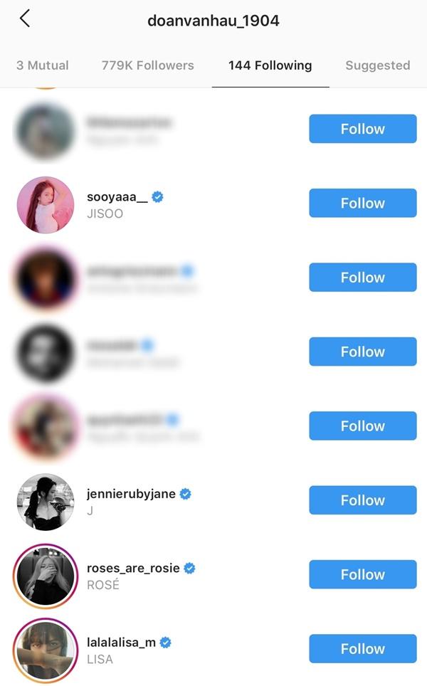 Trên Instagram, cầu thủ trẻ theo dõi tài khoản Instagram riêng của cả 4 thành viên Jisoo, Jennie, Lisa, Rosé không sót một ai và thường xuyên “thả tim” những tấm hình mà các cô gái đăng tải.