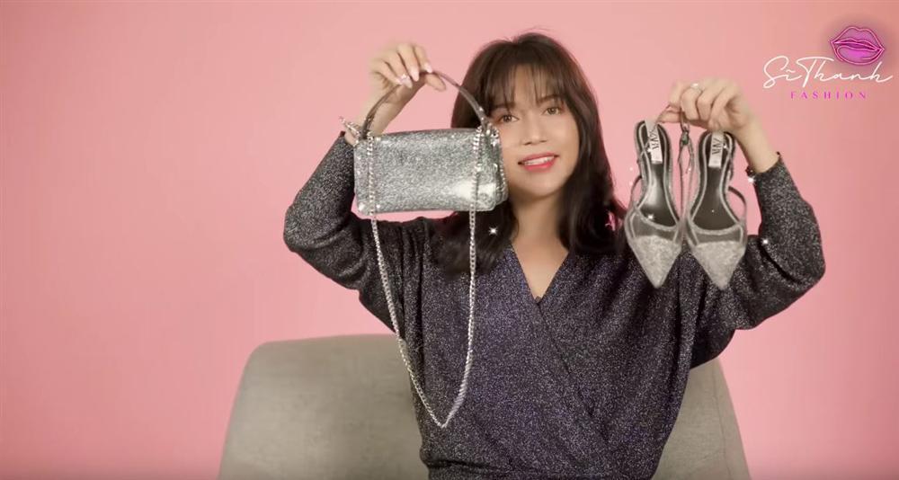 Sau scandal đập hộp túi hiệu bị bóc phốt là hàng fake, Sĩ Thanh lui về khoe gia tài túi dưới 1 triệu-3