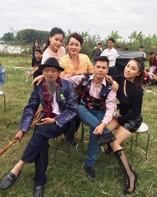 Mỹ nhân đóng vai gái ngành: Người bị đồn cặp đại gia, kẻ bị chỉ trích khoe thân-6