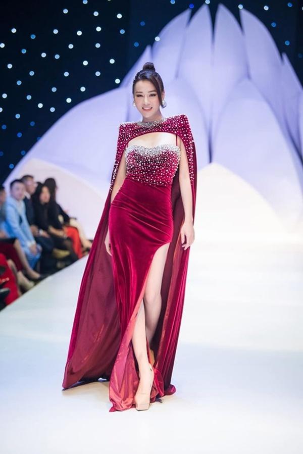 Mỹ nhân đóng vai gái ngành: Người bị đồn cặp đại gia, kẻ bị chỉ trích khoe thân-21