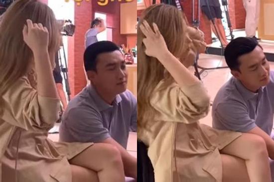 Hậu trường soái ca Quốc Trường ngủ gật bên Midu nhìn mà thấy tội