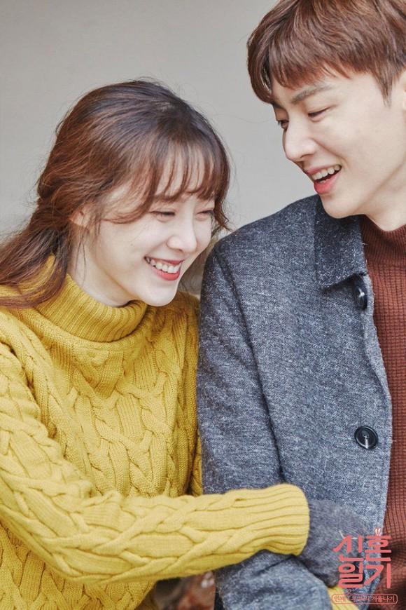 Im ắng hồi lâu, Ahn Jae Hyun bỗng công khai đá xéo Goo Hye Sun, drama ly hôn vẫn chưa có hồi kết?-2
