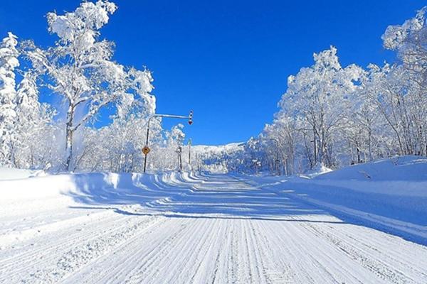 Hành trình vượt 70 dòng sông băng của nhiếp ảnh gia Trung Quốc-1