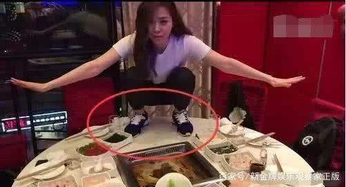 Loạt mỹ nhân Hoa ngữ bị chê kém duyên nơi công cộng-6