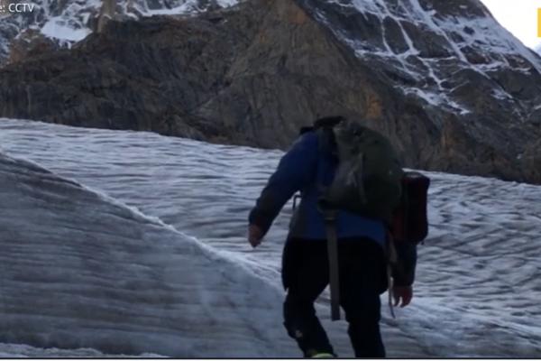 Dòng sông không bao giờ đóng băng dù -30 độ C-1