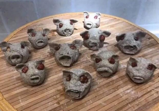 Đến chơi, cô gái suýt ngất khi nhìn mâm bánh bao heo bạn thân trổ tài cho cả nhà thưởng thức-2