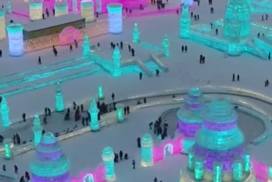 Dạo bước trong thành phố băng tuyết ở Cáp Nhĩ Tân