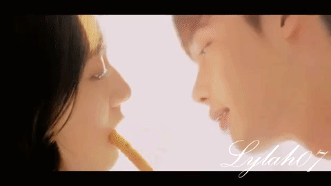 Nếu chán hôn truyền thống, hãy thử những kiểu hôn độc đáo này trong phim Hàn-1