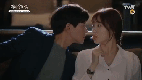 Nếu chán hôn truyền thống, hãy thử những kiểu hôn độc đáo này trong phim Hàn-3