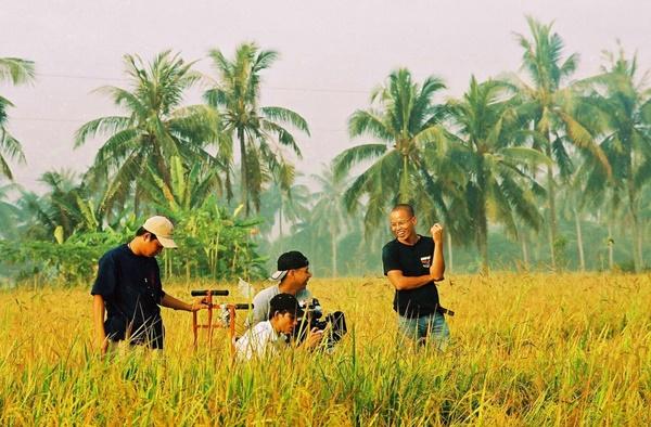 Anh Thư, Thanh Hằng trong Những cô gái chân dài 16 năm trước-2