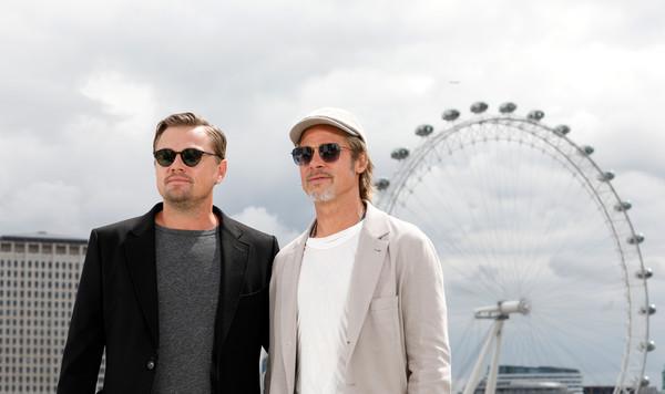 Những lần đứng chung khung hình của Leonardo DiCaprio và Brad Pitt-8