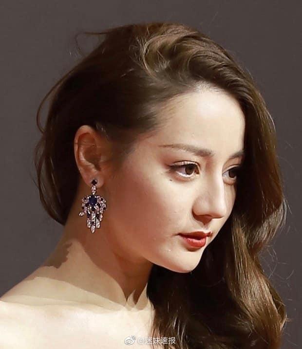 Ảnh chưa qua chỉnh sửa của sao Hoa ngữ: Tiêu Chiến, Địch Lệ Nhiệt Ba có thực sự đẹp như lời đồn?-4