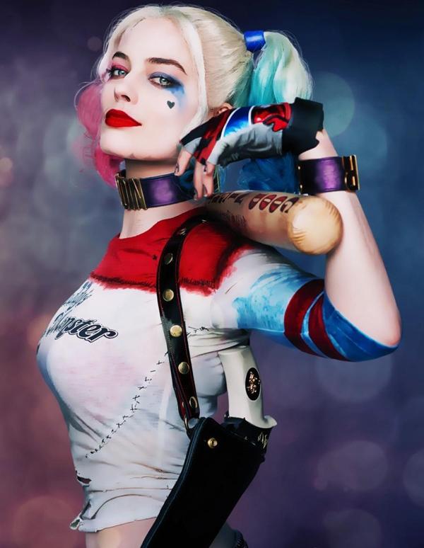 Thừa độ đẹp lẫn độ điên, Harley Quinn là mẫu bạn gái nóng bỏng mà không phải ai cũng dám mơ tới. Nàng “có học có hành” với bằng tiến sĩ, chuyên ngành tâm lý học. Tính cách thì sáng nắng chiều mưa, nhưng điều quan trọng là nàng rất trung thành và đã yêu là yêu tới bến.