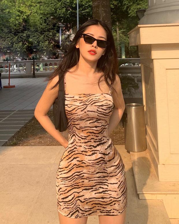 Chi Pu chăm diện đầm bodycon bó sát khoe dáng đẹp như tạc-1