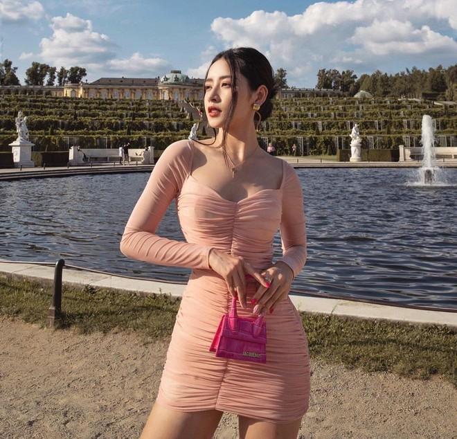 Chi Pu chăm diện đầm bodycon bó sát khoe dáng đẹp như tạc-5