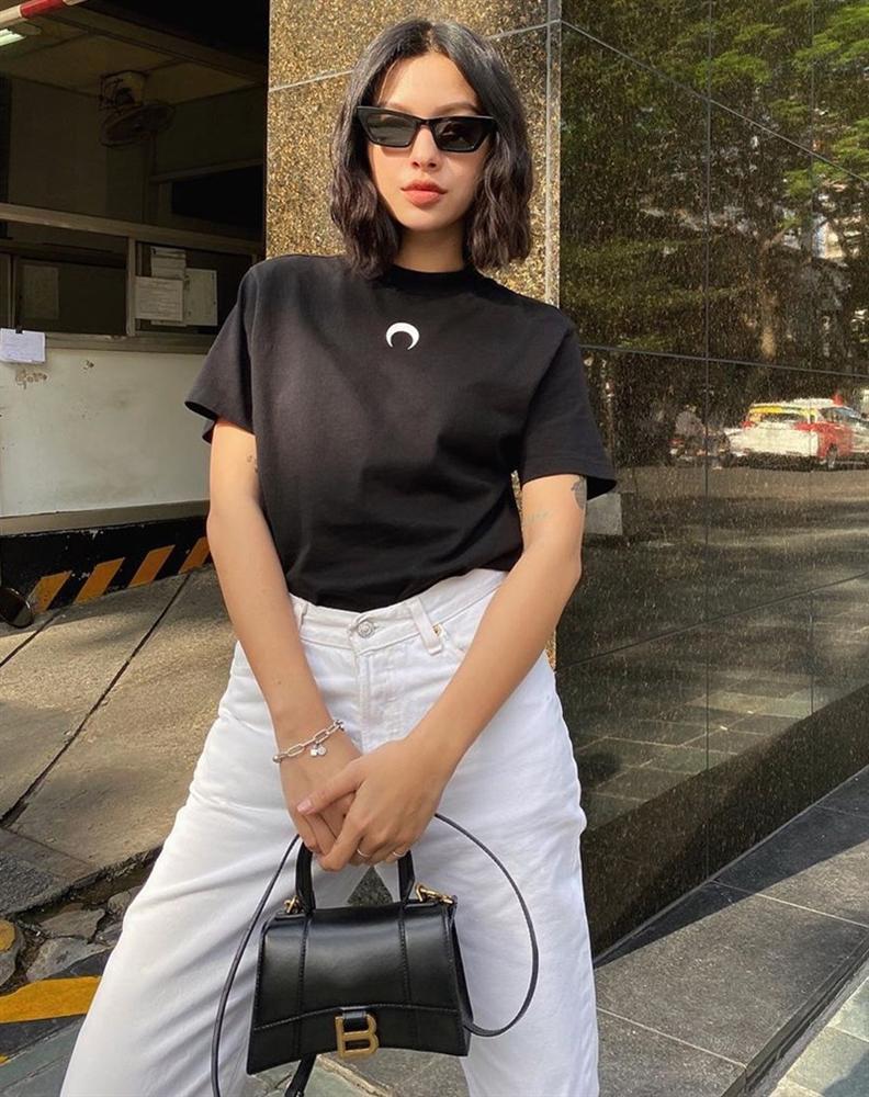 Tiểu Vy lộ vóc dáng gầy gò - Diệu Nhi lên đồ phá cách với outfit họa tiết hoạt hình-9