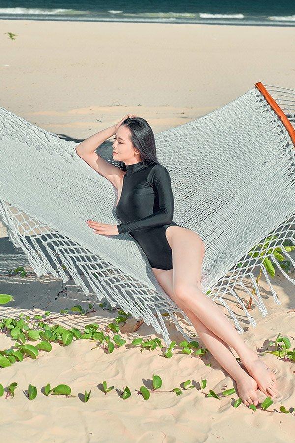 Chiêu sau sinh giúp vợ đại gia mía đường đứng cạnh tân HHHV Khánh Vân đẹp bất phân thắng bại-4