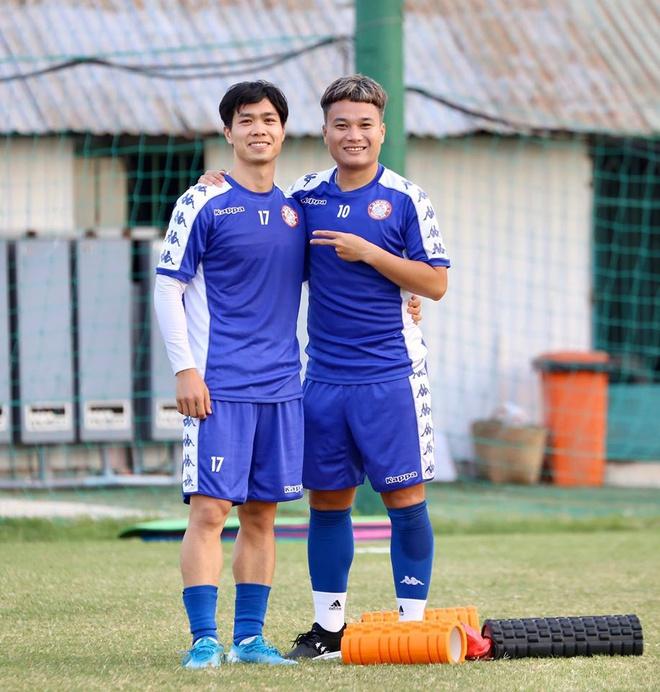 Công Phượng check-in thân thiết với đồng đội ở CLB TP. HCM-2