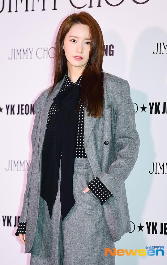 Yoona ra dáng tổng tài với phong cách menswear bên dàn sao Hàn đình đám-3