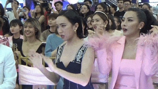 52 sắc thái lầy lội của Diệu Nhi khi cổ vũ Jun Phạm biểu diễn-4