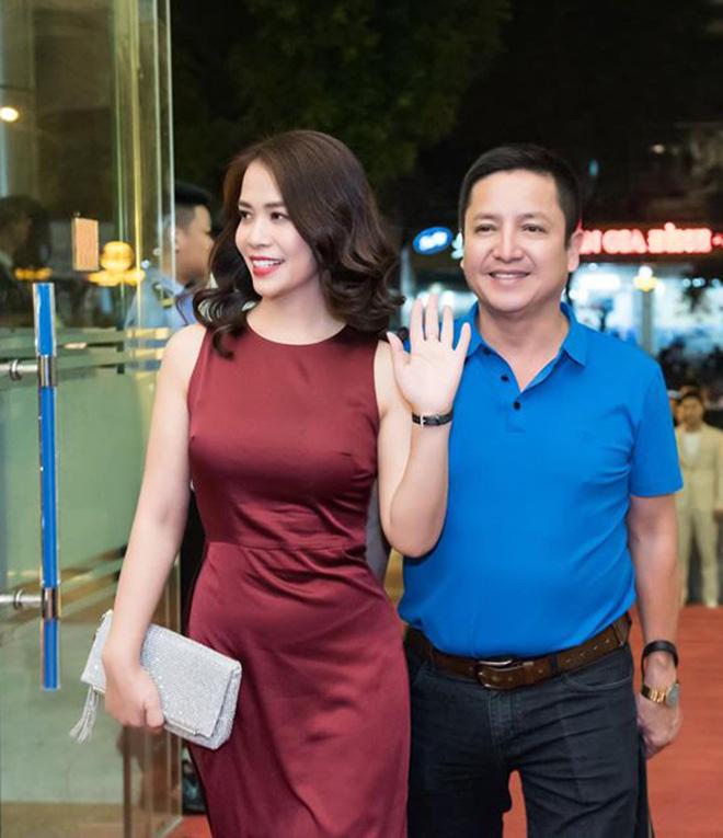 Vẻ gợi cảm của á hậu âm thầm hẹn hò với danh hài Chí Trung suốt 2 năm qua-3