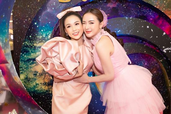 Kelly đập tan tin đồn rạn nứt với Sam: 'Khi Sam cần, tôi sẽ có mặt'