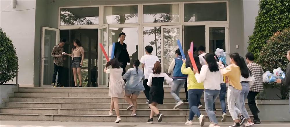 Đúng như dự đoán, K-ICM và mẹ nuôi bị đá xoáy cực thâm trong MV mới của Thái Vũ (FAP TV)-8