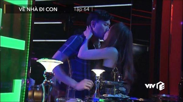 Khóa môi kiểu Việt: Quốc Trường bị chê hôn xấu, Khả Ngân phải nuốt cả nước mắt và nước mũi-5