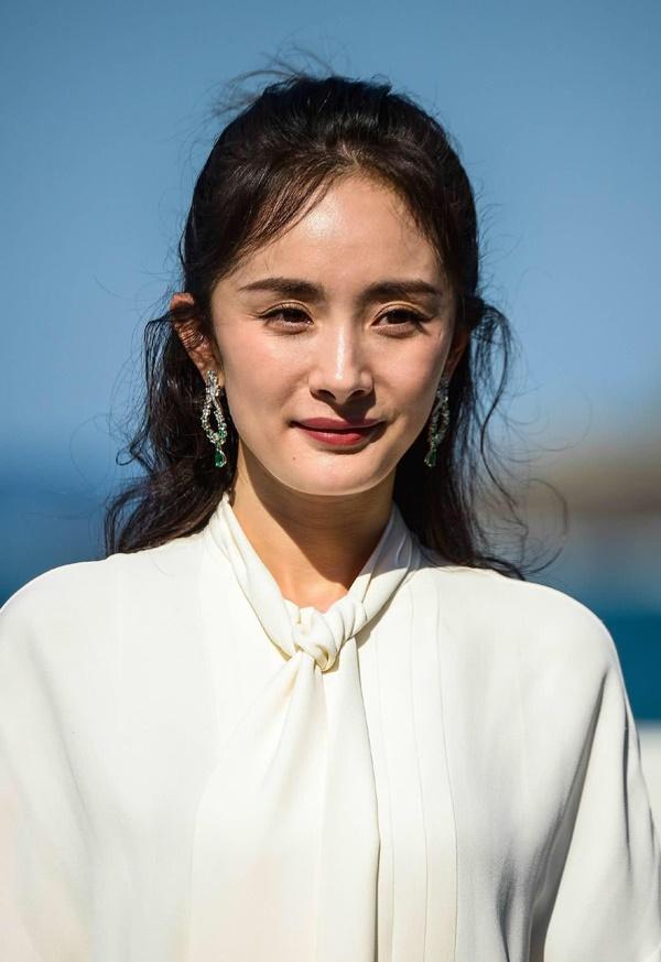 Gương mặt cứng đơ của Dương Mịch khiến người nhìn phát hoảng, còn đâu nữ thần ngọt ngào ngày nào?-6