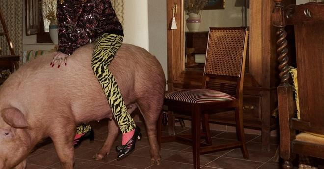 Gucci thay ảnh đại diện chữ nguệch ngoạc là sự cẩu thả có chủ đích?-4