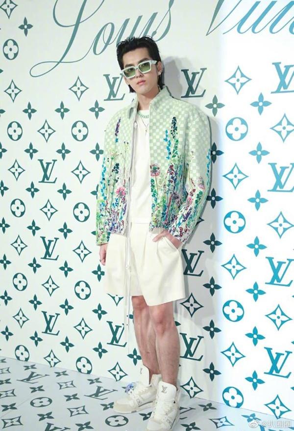Ngô Diệc Phàm và dàn sao nam Hoa ngữ vẫn đẹp dù ăn mặc loè loẹt-2