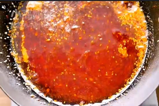 Tự làm ớt chưng tại nhà với công thức đơn giản