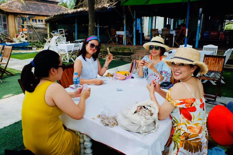 Bạn bè động viên nghệ sĩ Ngọc Huyền sau ly hôn-2