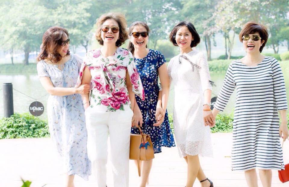 Bạn bè động viên nghệ sĩ Ngọc Huyền sau ly hôn-8