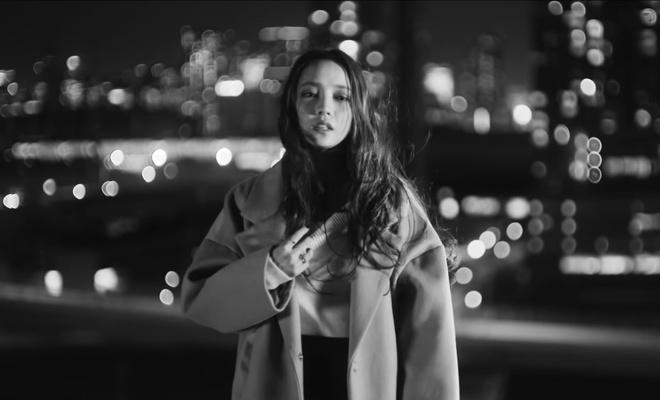Goo Hara lạc lõng trong MV cuối đời-1