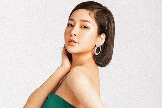 Vừa tung clip 'nóng rẫy' dài 14 giây, hot girl Trâm Anh lại nói về sự sai lầm